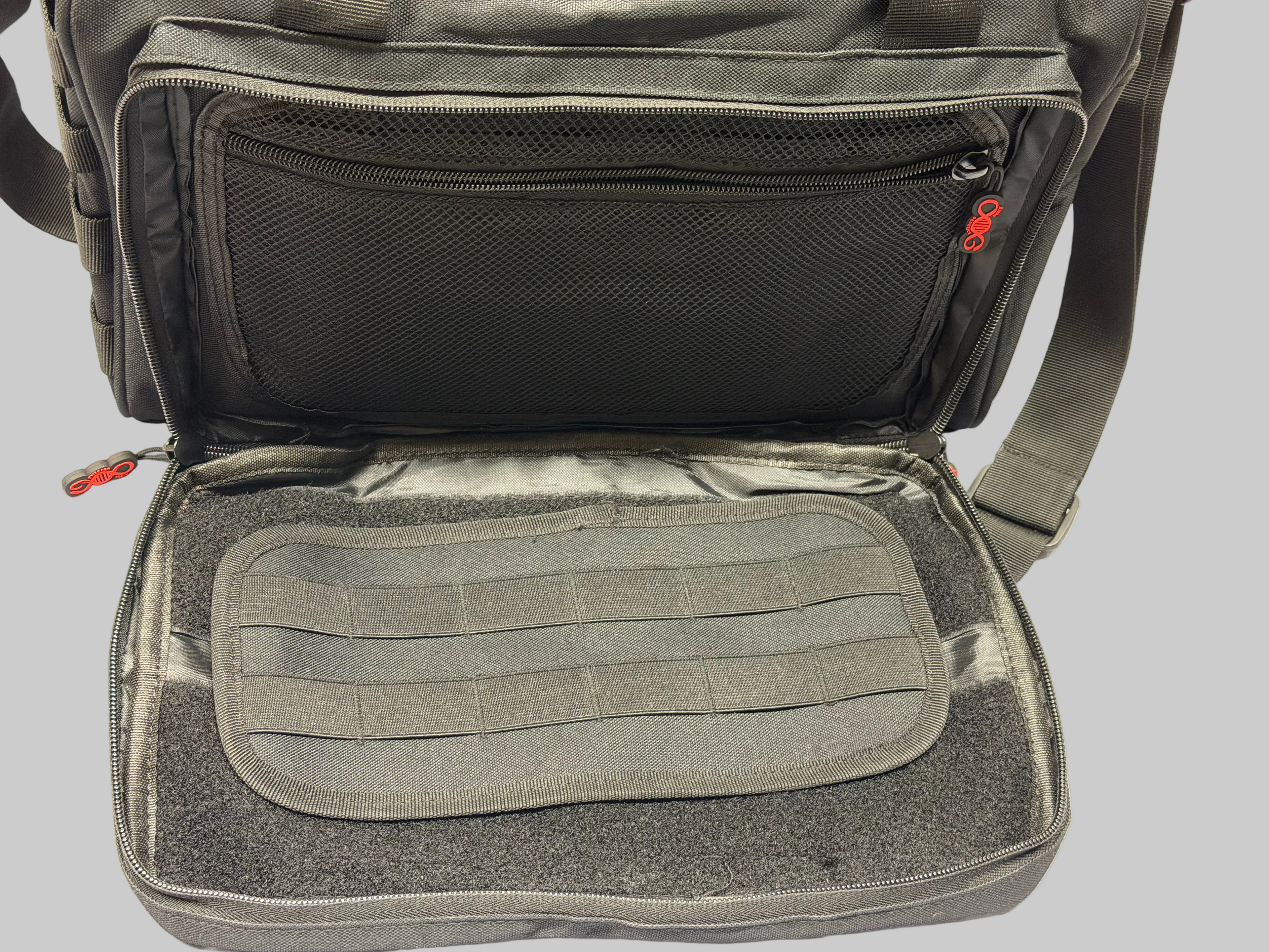 Molle Hard Bag in Schwarz von AlphaGenetics – Ansicht 7