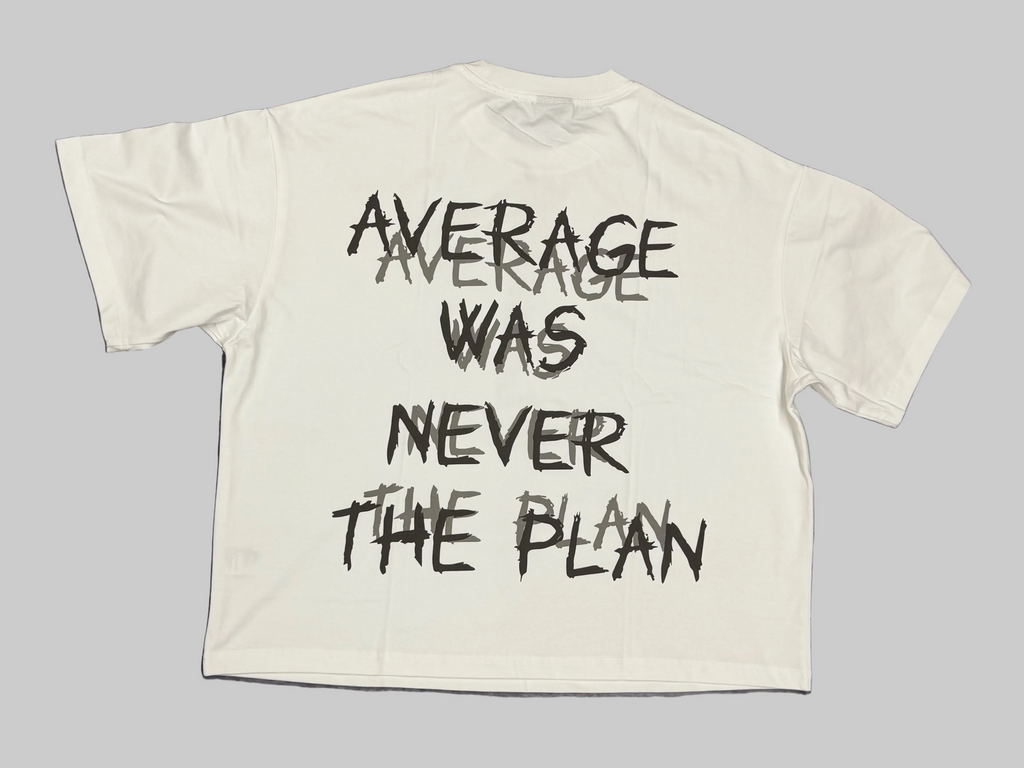 T-Shirt Average Was Never the Plan in Weiss von AlphaGenetics – Ansicht 4