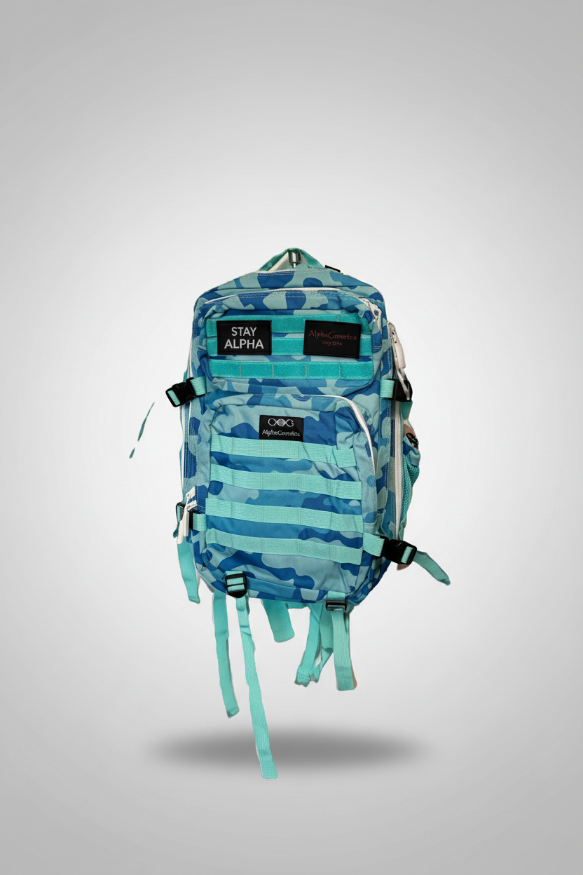 AlphaGenetics Molle Backpack 45L vor hellgrauem Studiohintergrund