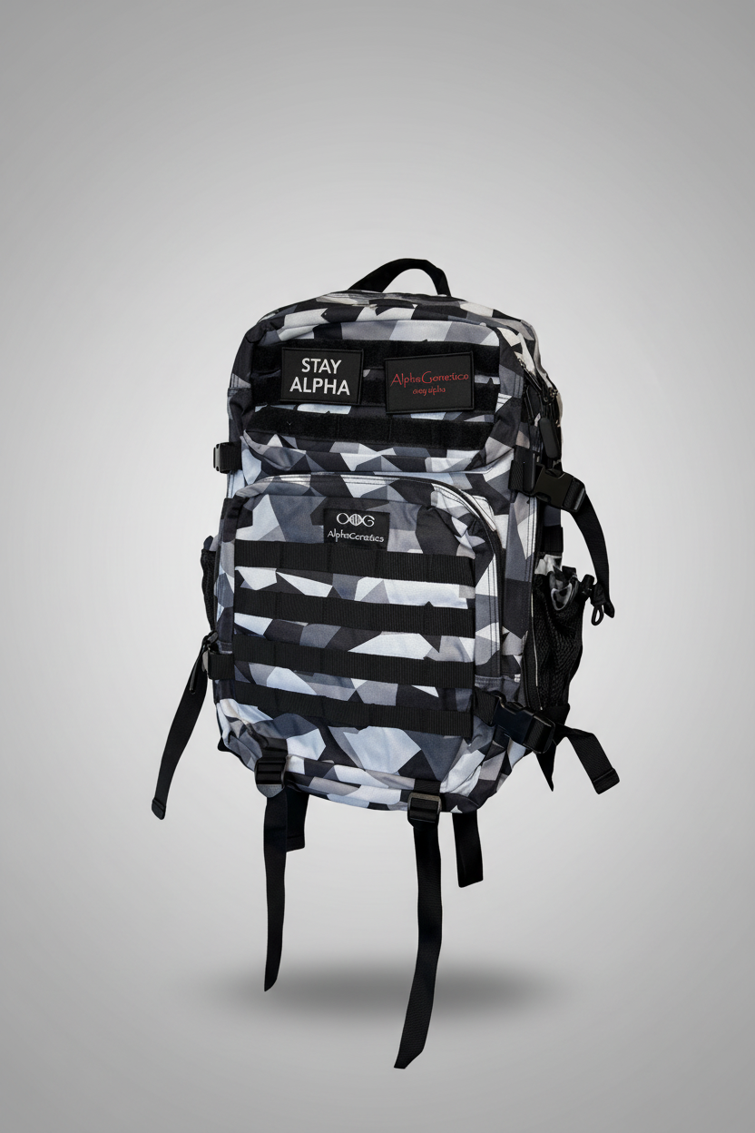 AlphaGenetics Molle Backpack 45L vor hellgrauem Studiohintergrund